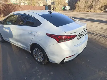 Hyundai Accent 2018 года за 7 100 000 тг. в Караганда – фото 9