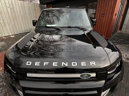 Land Rover Defender 2022 года за 42 500 000 тг. в Алматы – фото 4
