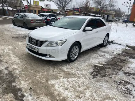 Toyota Camry 2014 года за 10 600 000 тг. в Алматы