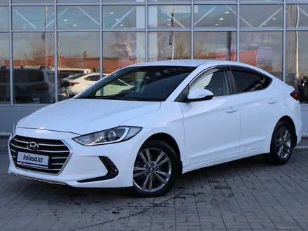 Hyundai Elantra 2018 года за 7 490 000 тг. в Астана