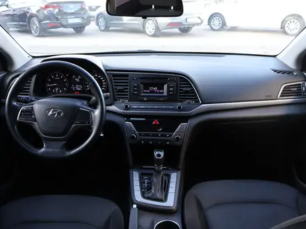 Hyundai Elantra 2018 года за 7 490 000 тг. в Астана – фото 20