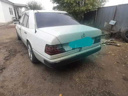 Mercedes-Benz E 230 1991 года за 1 500 000 тг. в Астана – фото 3