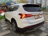 Hyundai Santa Fe 2021 года за 14 300 000 тг. в Алматы – фото 4