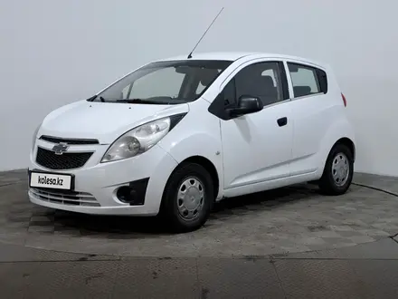 Chevrolet Spark 2013 года за 2 490 000 тг. в Астана