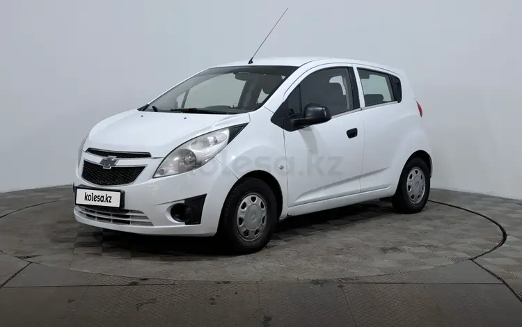 Chevrolet Spark 2013 года за 2 490 000 тг. в Астана