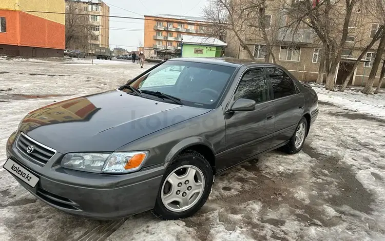 Toyota Camry 2000 годаfor3 400 000 тг. в Тараз