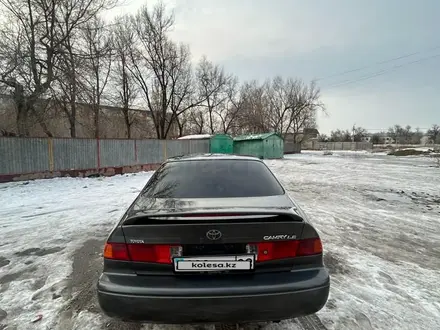 Toyota Camry 2000 года за 3 400 000 тг. в Тараз – фото 5