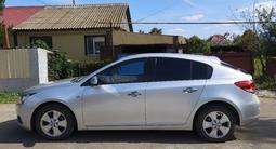 Chevrolet Cruze 2012 года за 3 200 000 тг. в Уральск – фото 2
