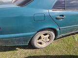 Mercedes-Benz C 180 1998 года за 500 000 тг. в Актобе – фото 4