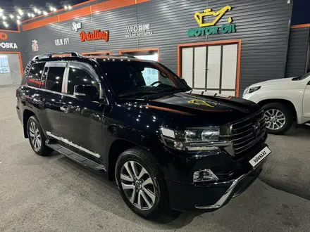 Toyota Land Cruiser 2017 года за 36 500 000 тг. в Тараз