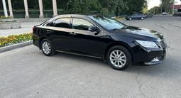 Toyota Camry 2013 года за 7 800 000 тг. в Тараз – фото 2