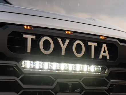 Toyota Sequoia 2023 года за 65 000 000 тг. в Алматы – фото 9