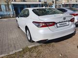 Toyota Camry 2020 года за 15 200 000 тг. в Атырау – фото 3