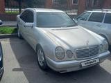 Mercedes-Benz E 280 1998 года за 3 300 000 тг. в Шымкент – фото 2