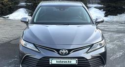 Toyota Camry 2021 годаүшін12 500 000 тг. в Алматы – фото 3