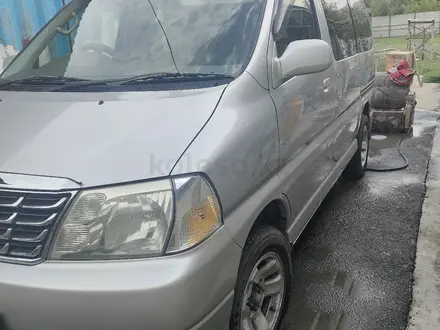 Toyota Grand Hiace 2001 года за 9 900 000 тг. в Алматы – фото 5