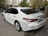 Toyota Camry 2020 года за 12 950 000 тг. в Астана – фото 5