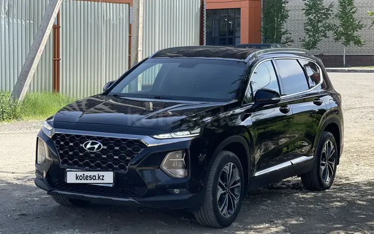 Hyundai Santa Fe 2019 годаүшін11 600 000 тг. в Астана