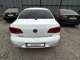 Volkswagen Passat 2011 годаfor3 740 000 тг. в Алматы – фото 2