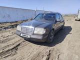 Mercedes-Benz E 220 1993 года за 2 100 000 тг. в Щучинск