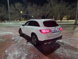 Mercedes-Benz GLC 250 2018 годаfor11 000 000 тг. в Атырау – фото 4