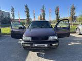 Volkswagen Vento 1993 года за 500 000 тг. в Актобе
