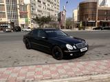 Mercedes-Benz E 320 2003 годаүшін5 800 000 тг. в Актау – фото 2