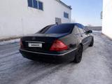 Mercedes-Benz S 500 2000 года за 2 800 000 тг. в Караганда – фото 2