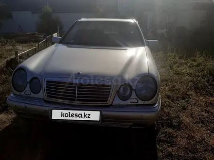 Mercedes-Benz E 280 1997 года за 2 300 000 тг. в Алматы – фото 2