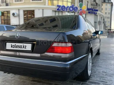 Mercedes-Benz S 320 1995 года за 5 990 000 тг. в Актау – фото 2