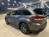 Toyota Highlander 2018 года за 18 500 000 тг. в Шымкент – фото 4