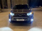 Toyota Highlander 2018 года за 18 500 000 тг. в Шымкент