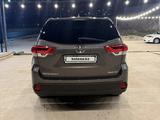 Toyota Highlander 2018 года за 18 500 000 тг. в Шымкент – фото 5