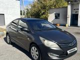 Hyundai Solaris 2015 года за 3 650 000 тг. в Шымкент – фото 2
