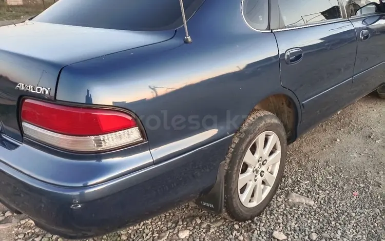 Toyota Avalon 1995 годаүшін2 500 000 тг. в Зайсан