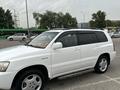 Toyota Highlander 2004 года за 6 500 000 тг. в Алматы – фото 2