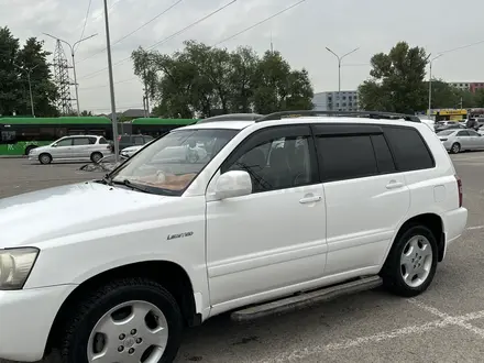 Toyota Highlander 2004 года за 6 500 000 тг. в Алматы – фото 2