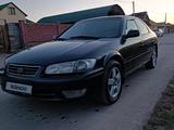 Toyota Camry 2000 года за 3 200 000 тг. в Шымкент – фото 2