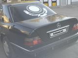 Mercedes-Benz E 250 1994 годаүшін1 800 000 тг. в Караганда – фото 2