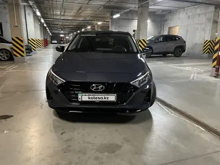 Hyundai i20 2024 года за 8 800 000 тг. в Алматы