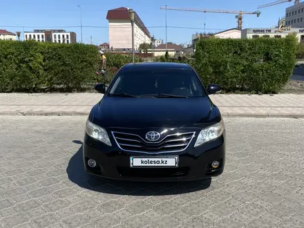 Toyota Camry 2011 года за 7 100 000 тг. в Атырау