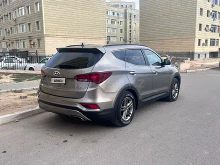 Hyundai Santa Fe 2017 года за 6 300 000 тг. в Актау – фото 3