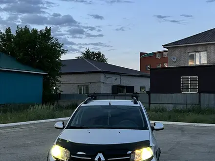 Renault Sandero Stepway 2015 года за 3 800 000 тг. в Актобе – фото 5