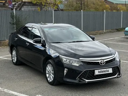Toyota Camry 2017 года за 10 800 000 тг. в Семей – фото 2