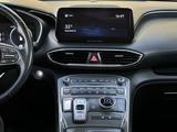 Hyundai Santa Fe 2021 года за 15 600 000 тг. в Актобе – фото 5