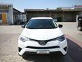 Toyota RAV4 2018 года за 8 900 000 тг. в Актау – фото 2