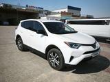 Toyota RAV4 2018 года за 8 900 000 тг. в Актау