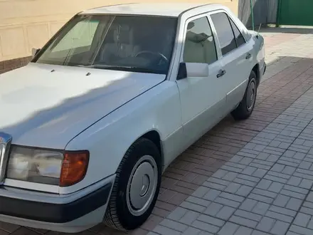 Mercedes-Benz E 230 1992 года за 1 850 000 тг. в Кызылорда