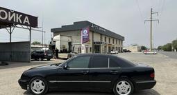 Mercedes-Benz E 320 2001 годаfor4 600 000 тг. в Тараз – фото 2