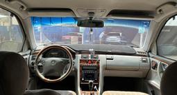 Mercedes-Benz E 320 2001 годаfor4 600 000 тг. в Тараз – фото 4